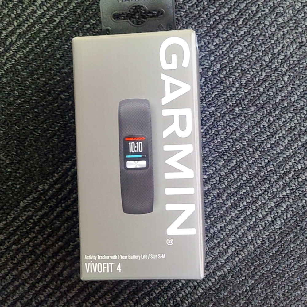 Garmin Vivofit 4